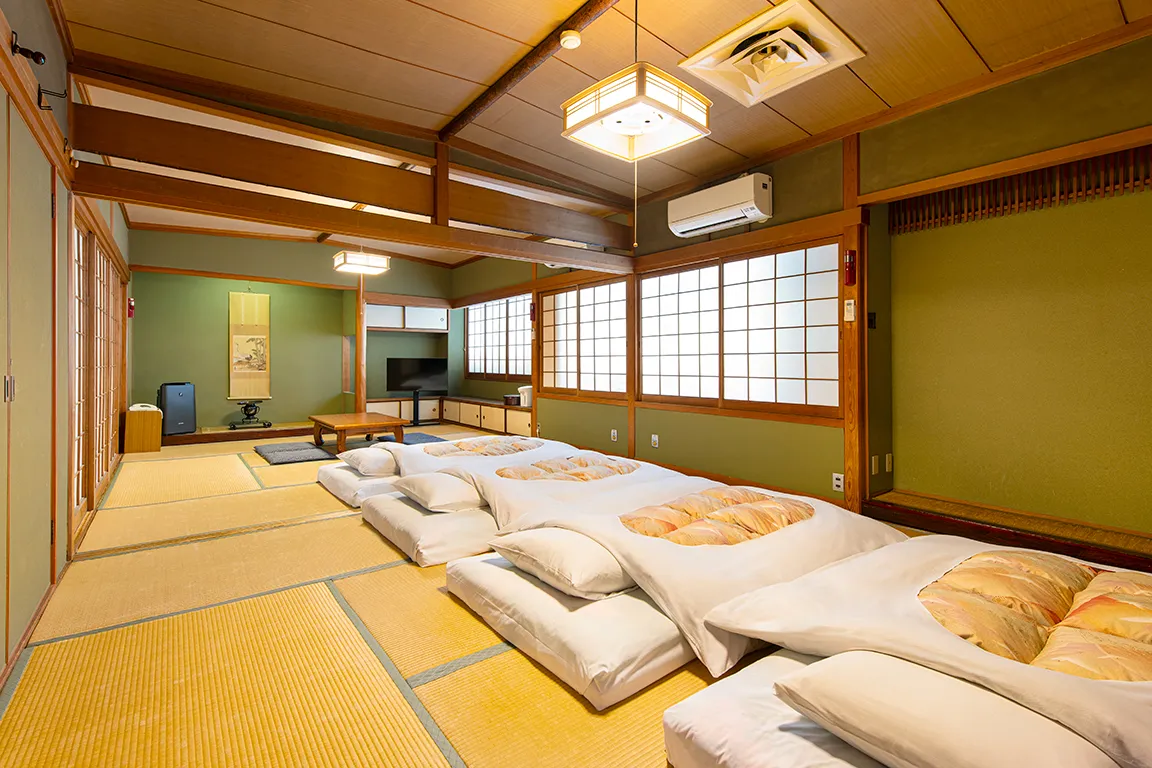 川の字でくつろぐ、みんな一緒が楽しい二間続き和室